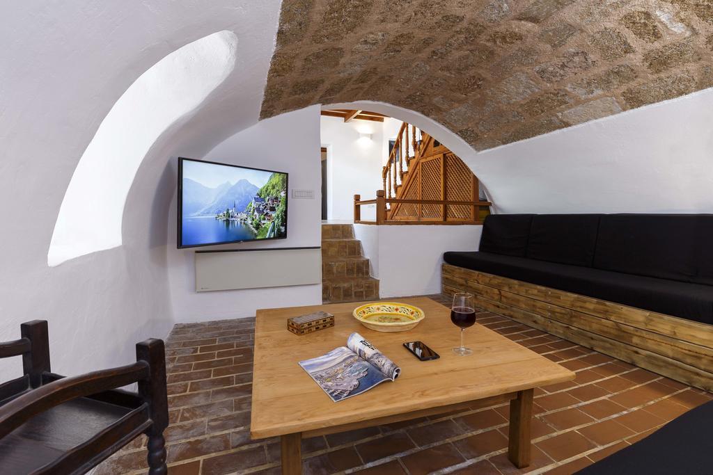 Belvedere Medieval Villa Rhodes City Buitenkant foto